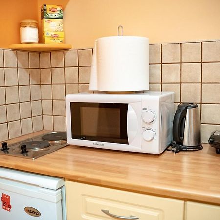 Victoria Train Station 1 Bedroom 5 Pers Афины Экстерьер фото